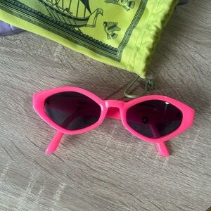 SOLD Vada limited edition RARE SOLD OUT color Pink Cat-Eye Sunglasses